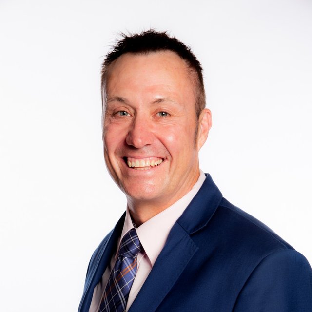 Dr Chris Paltridge